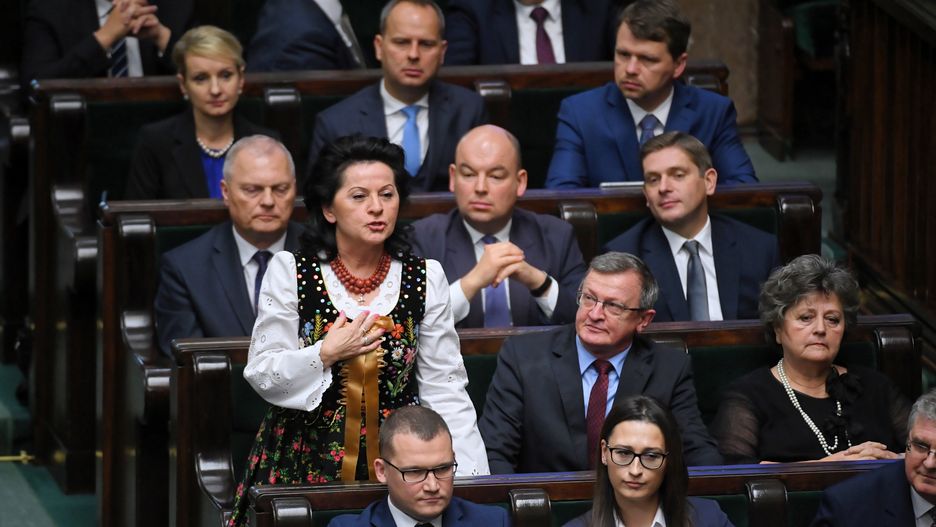 Anna Paluch w stroju ludowym
