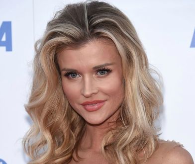 Joanna Krupa odsłoniła biust w mocno wyciętej i prześwitującej kreacji