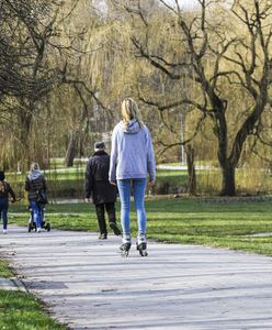 Nowe restrykcje a wyjście na spacer. Odpowiadamy na wątpliwości czytelników