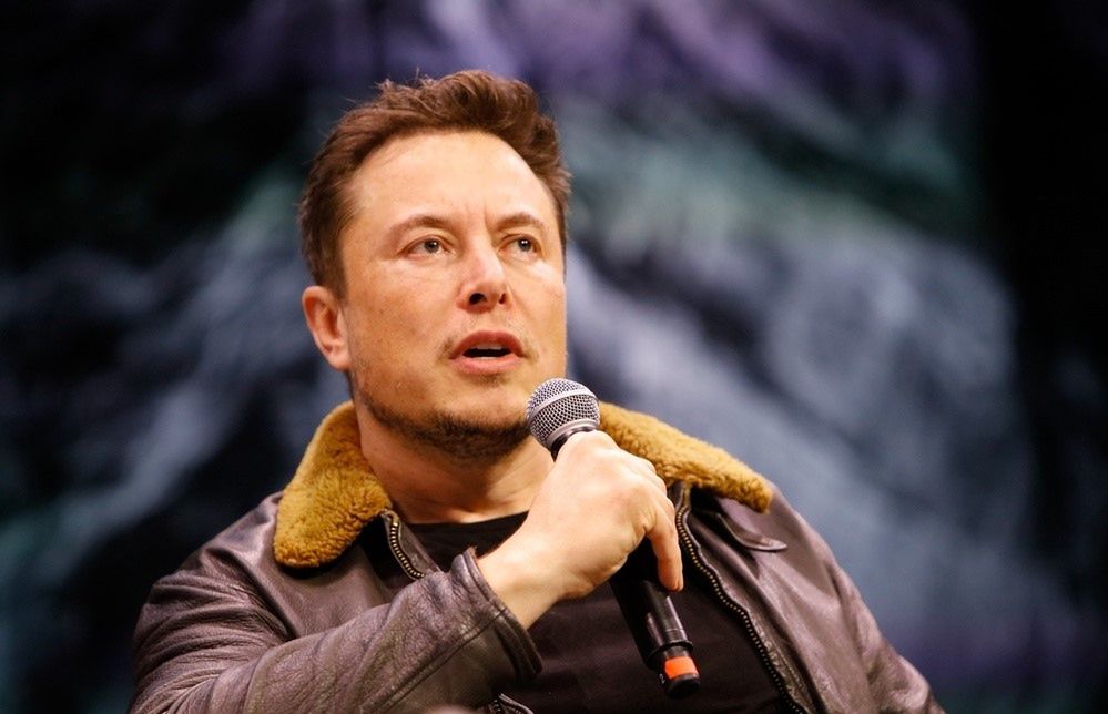 Elon Musk: SpaceX może skolonizować Księżyc, ale będzie to trudniejsze niż wyprawa na Marsa