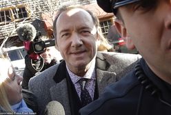 Kevin Spacey poleciał na rozprawę prywatnym samolotem. W sądzie spędził 10 minut