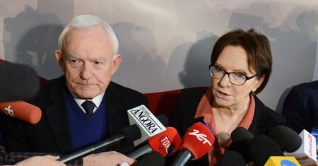 Schetyna ujawnił "jedynki" do PE. Kopacz otworzy listę, ale nie w Warszawie