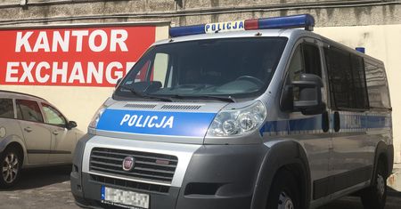 Napad na pracownika kantoru w Warszawie. Trwa policyjna obława, napastnicy mogą być niebezpieczni