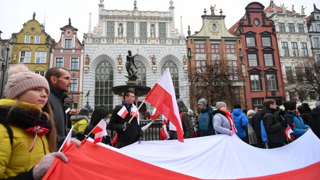 Gdańsk. Parada Niepodległości przeszła ulicami Gdańska 11 listopada