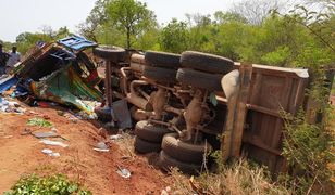 Mali. Co najmniej 20 osób zginęło w zderzeniu autobusu z ciężarówką