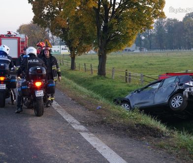 Tragiczny wypadek w Ochabach Wielkich. Nikt nie miał zapiętych pasów