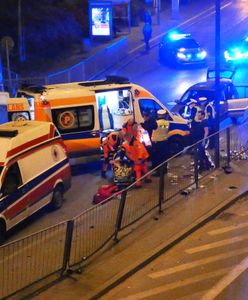 Tragiczny wypadek w Warszawie. Motocyklista wjechał w barierki