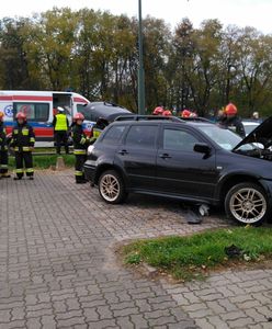 11 aut rozbitych w Warszawie. Stały na parkingu