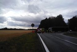 Wielkopolska. Motocyklista zderzył się z autobusem. Mężczyzna nie żyje