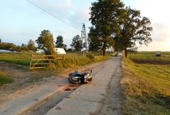 Wypadek w Bartoszycach. Motocyklista wjechał w gumową linę