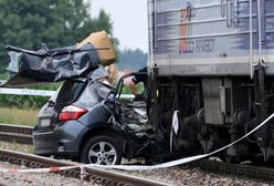 Wierzawice: tragiczny wypadek na torach. Samochód wjechał wprost pod pociąg