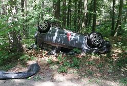 Kopydłówko: tragiczny wypadek, zginął kierowca. 8 osób rannych