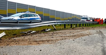 Czerniewice. Wypadek na S8. Kierowca wjechał pod prąd. Zginął po zderzeniu z innym autem