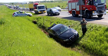 Rządowa limuzyna rozbita. Tym razem wjechała w nią ciężarówka
