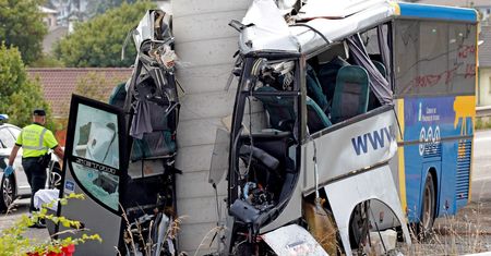 Autokar wbił się w wiadukt w Hiszpanii. Są zabici i ranni