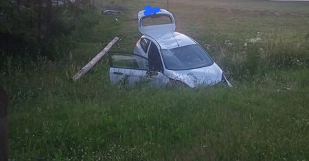 Groźny wypadek pod Lęborkiem. "Z auta wypadł fotelik"