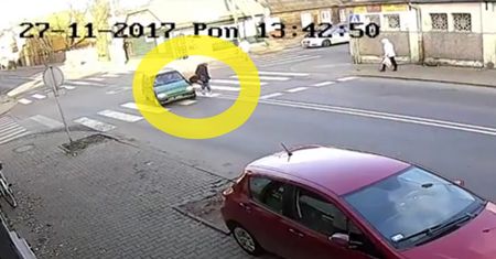 Pabianice: 80-latek wjechał w kobiety na przejściu dla pieszych