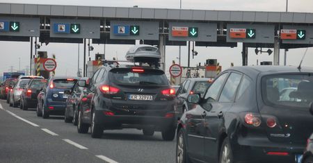 Utrudnienia na A4 w Gliwicach. Zderzyły się dwie ciężarówki