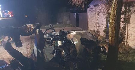 Wypadek w Czajowicach na DK94. Zginęło 2 mężczyzn, trzeci walczy o życie