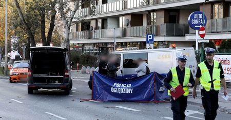 Wypadek w Warszawie. Zachował zimną krew i reanimował 33-latka. To kierowca autobusu