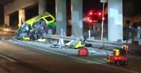Auto pod prąd na autostradzie. 4 osoby nie żyją