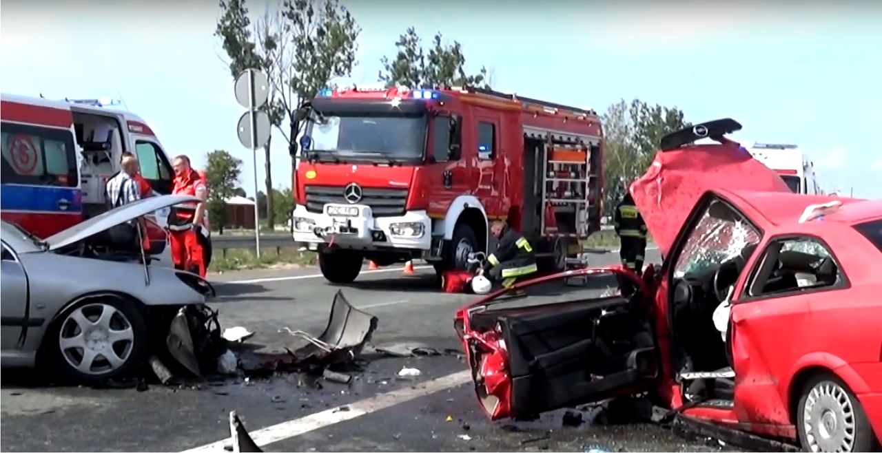 Wypadek na DK7 na Pomorzu. W szpitalu są 4 osoby, wśród nich jest półroczne dziecko