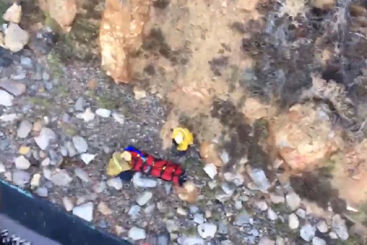 USA. Kobieta spadła z 30 metrowego klifu. Rozproszył ją telefon