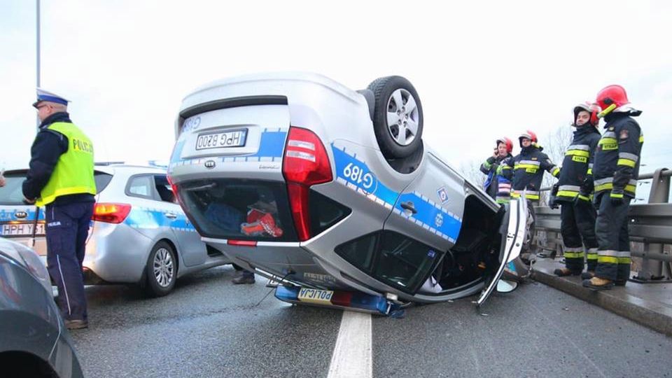 Radiowóz eskortował kolumnę aut z gośćmi COP24