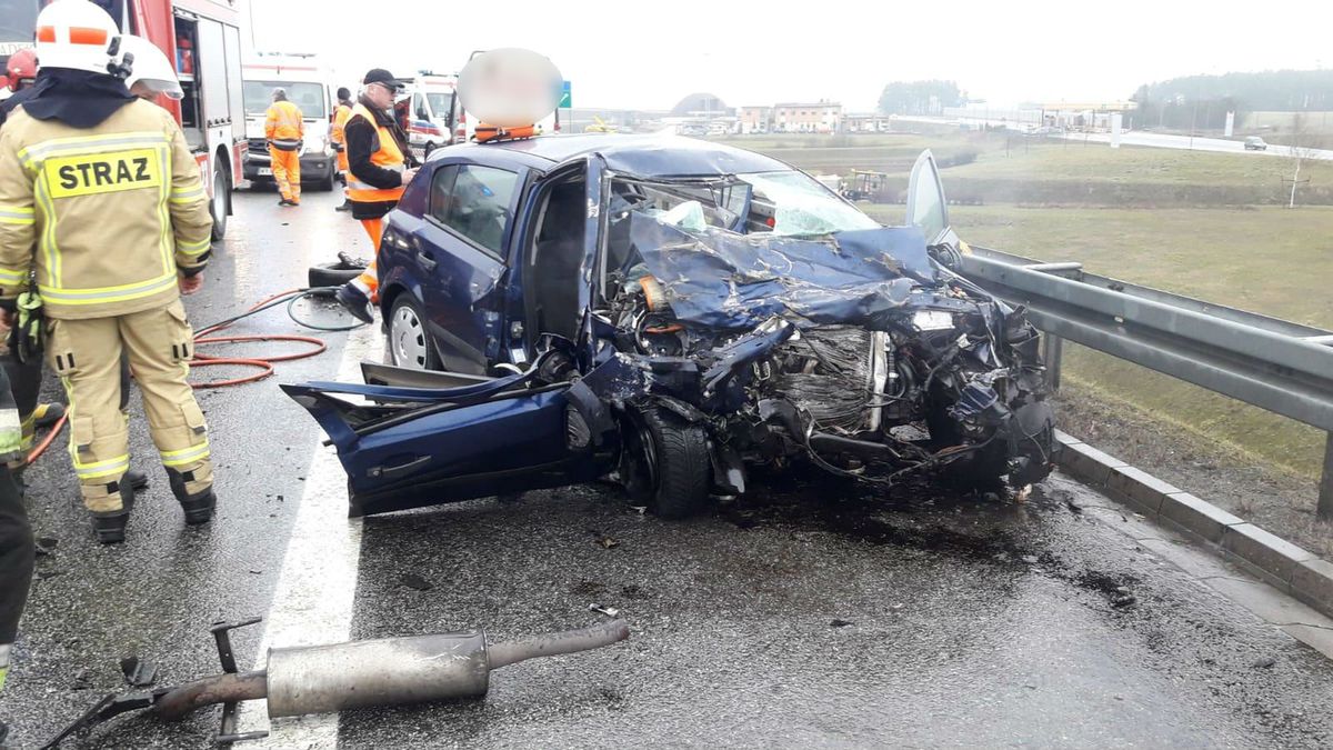 Śmiertelny wypadek na A1. Auto prawdopodobnie wjechało pod prąd