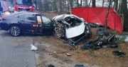 Konin. Auto całkowicie zmiażdżone. Śmierć 19-latki