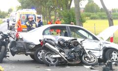 Motocykliści walczą o życie. Nowe doniesienia po tragicznym karambolu