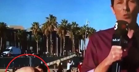 Wpadka w hiszpańskiej telewizji. Przez przypadek pokazali gołego plażowicza