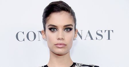 Sara Sampaio na gali Glamour. Ta suknia śni się nam po nocach!