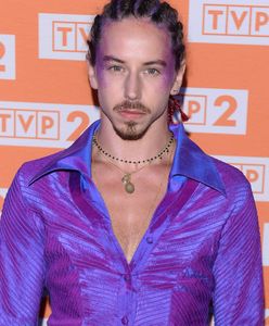 Szpak uczcił pamięć Kory i Stańko na koncercie. Zaliczył wpadkę