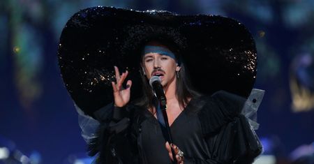 Top of the Top Sopot Festival 2019: Michał Szpak dał popis swoich umiejętności. Widownia zachwycona