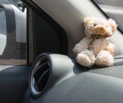 Śmierć dziecka w aucie. Matka nie chciała budzić chłopca po podróży, więc zostawiła w samochodzie