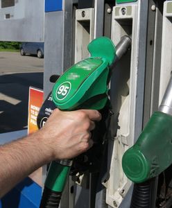 Kolejny tydzień obniżek na stacjach. W wakacje będzie jednak drożej