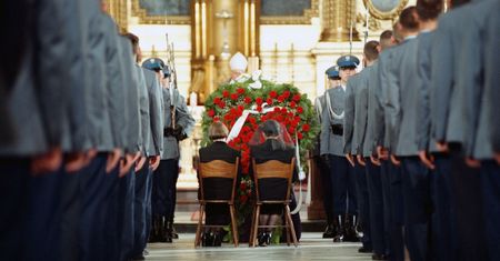Śledztwa Szostaka. Polskie komanda śmierci i zabójstwo Papały