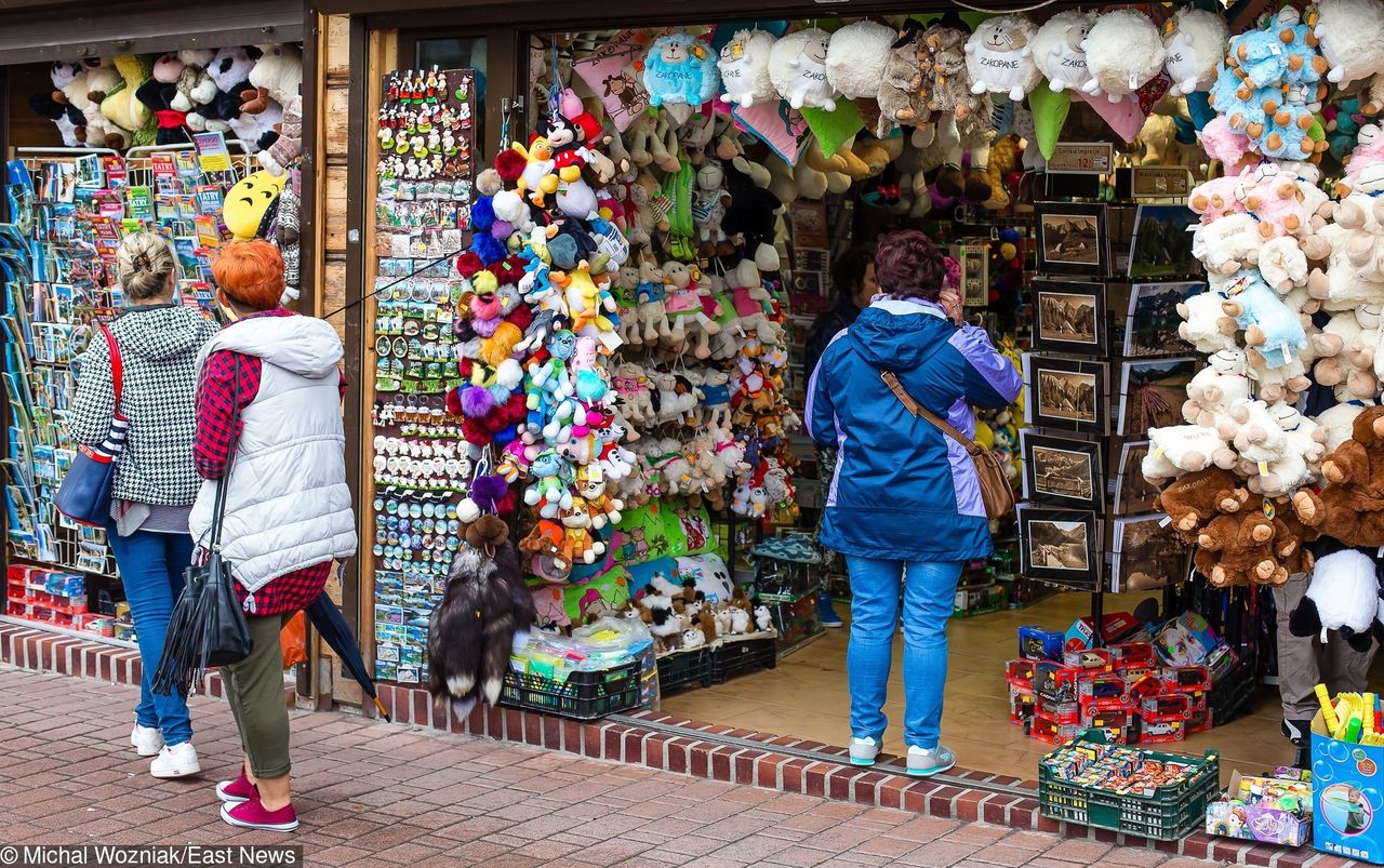 Zakopane walczy z pamiątkami "Made in China". Nie chce kiczu na straganach