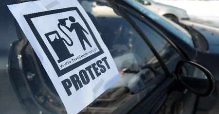 Jadą w ślimaczym tempie - protesty w całej Polsce