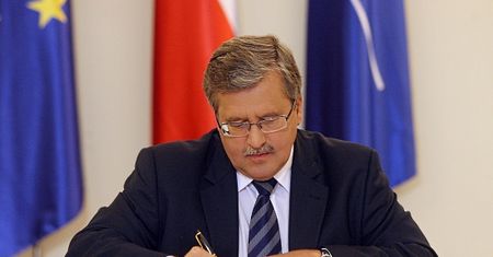 Komorowski zaskoczył Internautów? - oceń sam