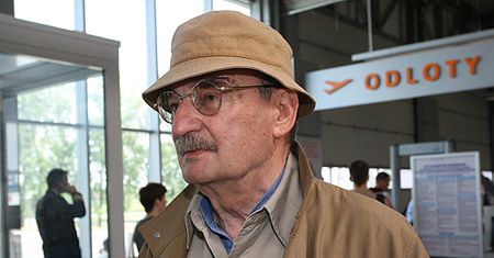 Sławomir Mrożek zasili szeregi polskich imigrantów we Francji