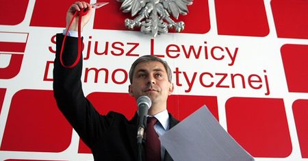 Maleje poparcie dla PO i PiS, zyskuje SLD