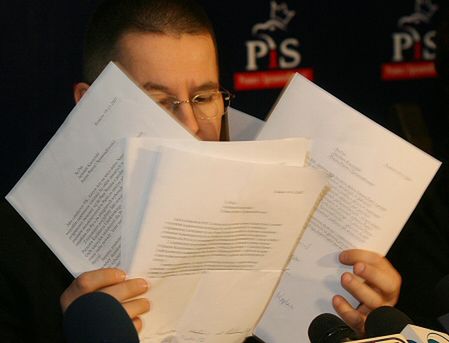 Krakowscy działacze PiS z apelem do prezesa Kaczyńskiego