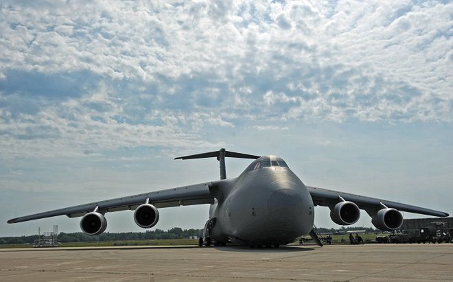Największy amerykański wojskowy samolot transportowy wylądował w Gdańsku! Znamy cel wizyty