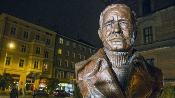 Pomnik aktora Romana Wilhelmiego