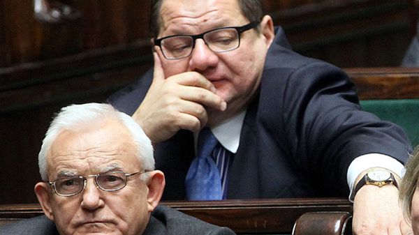 Posłowie SLD Ryszard Kalisz i Leszek Miller