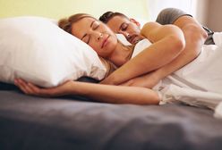 Coraz więcej par chce mieć osobne sypialnie. To może uratować związek