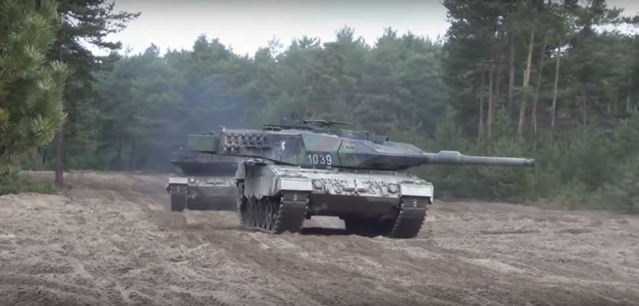 Czołgi Leopard 2A5 doczekają się garaży. Ministerstwo Obrony Narodowej zawarło umowę