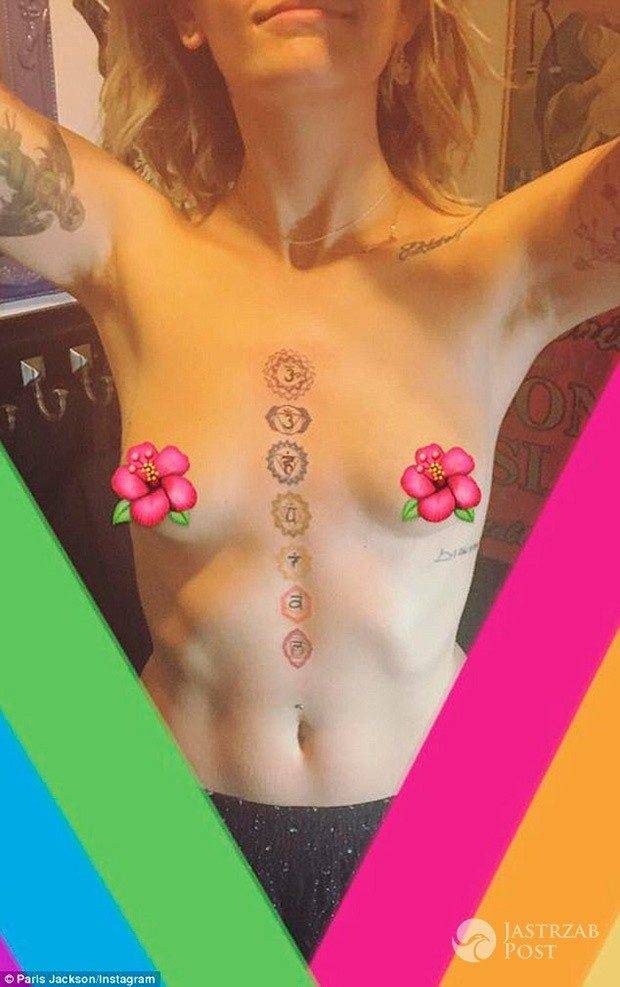 Paris Jackson topless